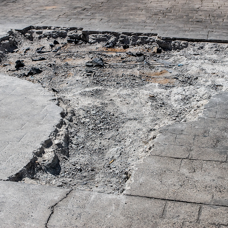 BRASILIA, CRACKED CONCRETE I ©HEARTBRUT / KARIN HUNTER BÜRKI