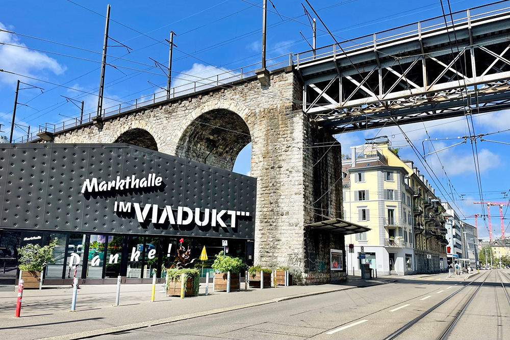 Markthalle, Viaduktbögen, Zurich, © Karin Bürki. Explore more on Heartbrut.com