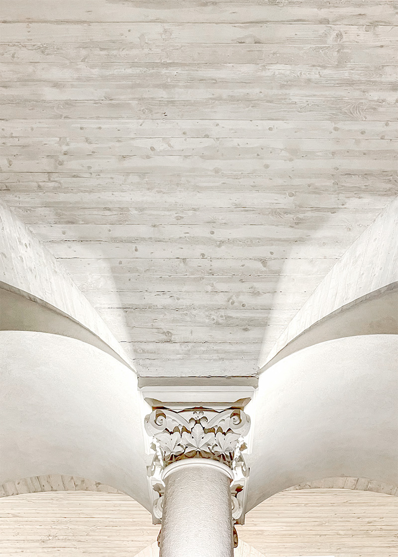 Landesmuseum, Swiss National Museum Zurich, Säulenhalle, Concrete Heritage, © Karin Bürki. Explore more on Heartbrut.com