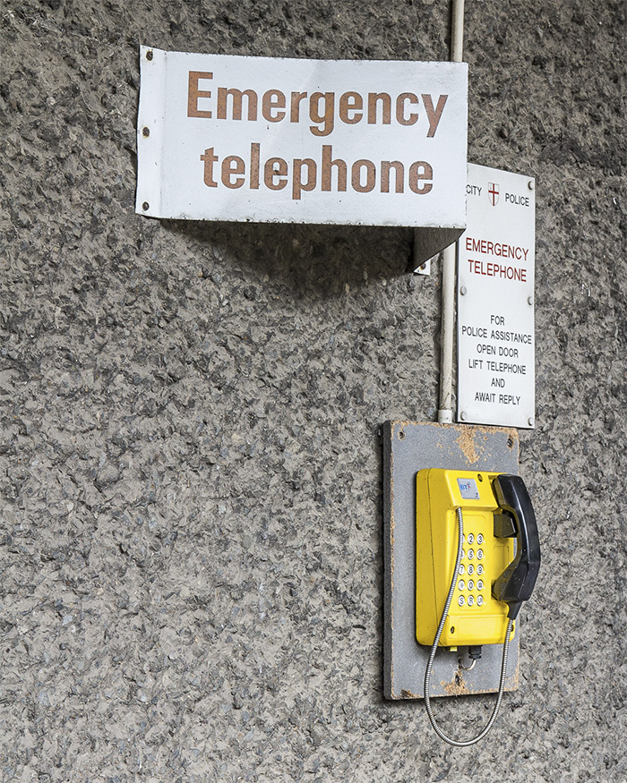CRACKING THE CONCRETE - INSIDE THE BARBICAN I Emergency Telephone I ©HEARTBRUT / Karin Hunter Bürki