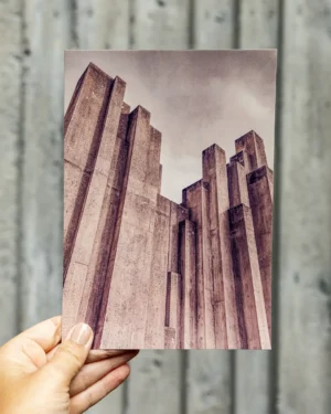 Stele Card A5, Front, © Karin Bürki. Explore more on Heartbrut.com